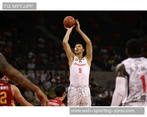 赵泰隆的篮球之路：从青涩少年到职业明星的成长故事