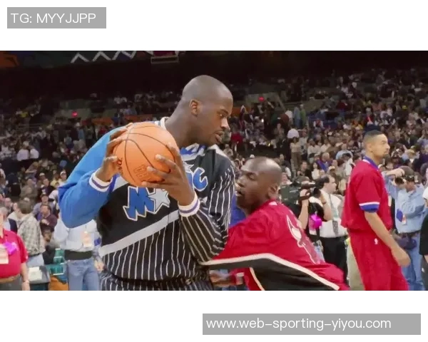 NBA篮球明星精彩瞬间解析与经典动作回顾